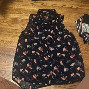 Collared women’s casual tank top